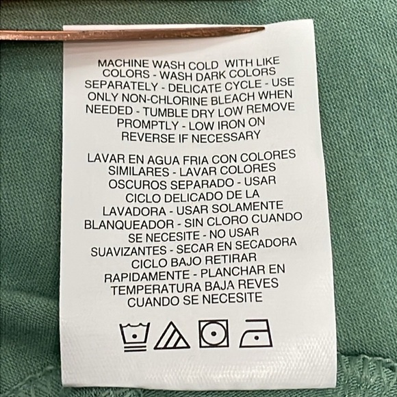 NWT Apana Yoga Long Sleeve Top Back Cutout and Twist Detail Feldspar Green M - Picture 12 of 16